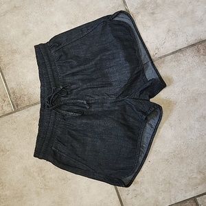 Black drawstring Size Large women's Juniors shorts